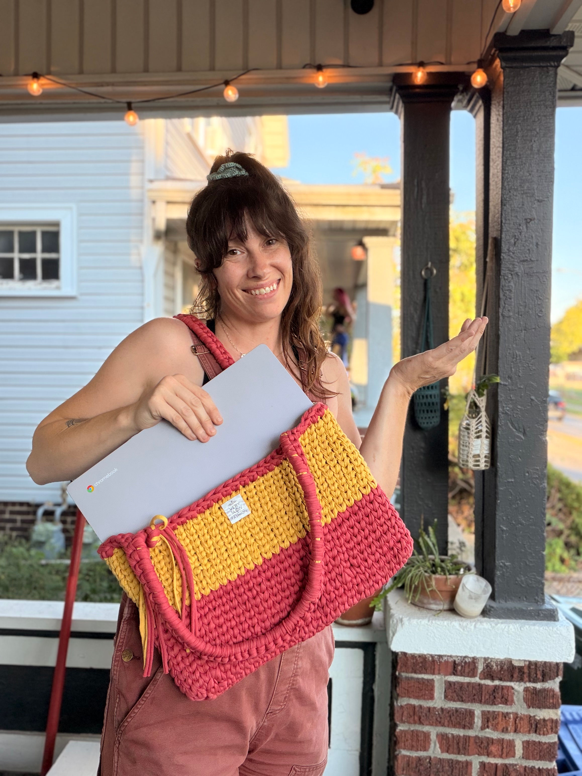 Workin 9-5 Tote
