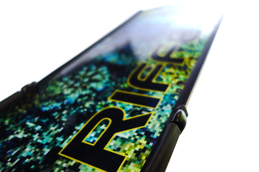 サムネイル： RIFFEフィン