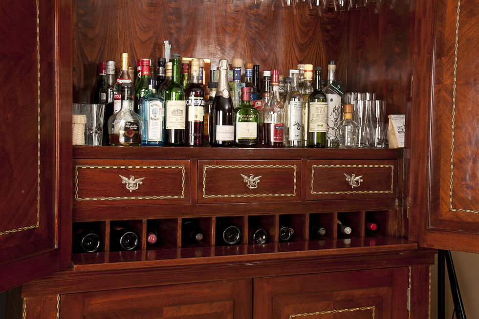 Miniatura: Wine Cabinet