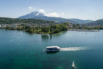 Pilatus, Vierwaldstättersee Schiff, Drohnenaufnahme Luzern