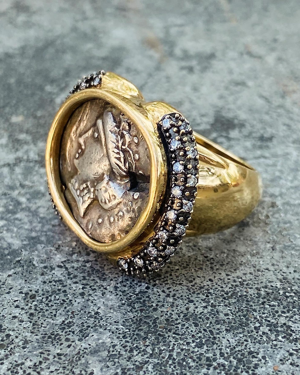 Thumbnail: Eastern European Empress Ring