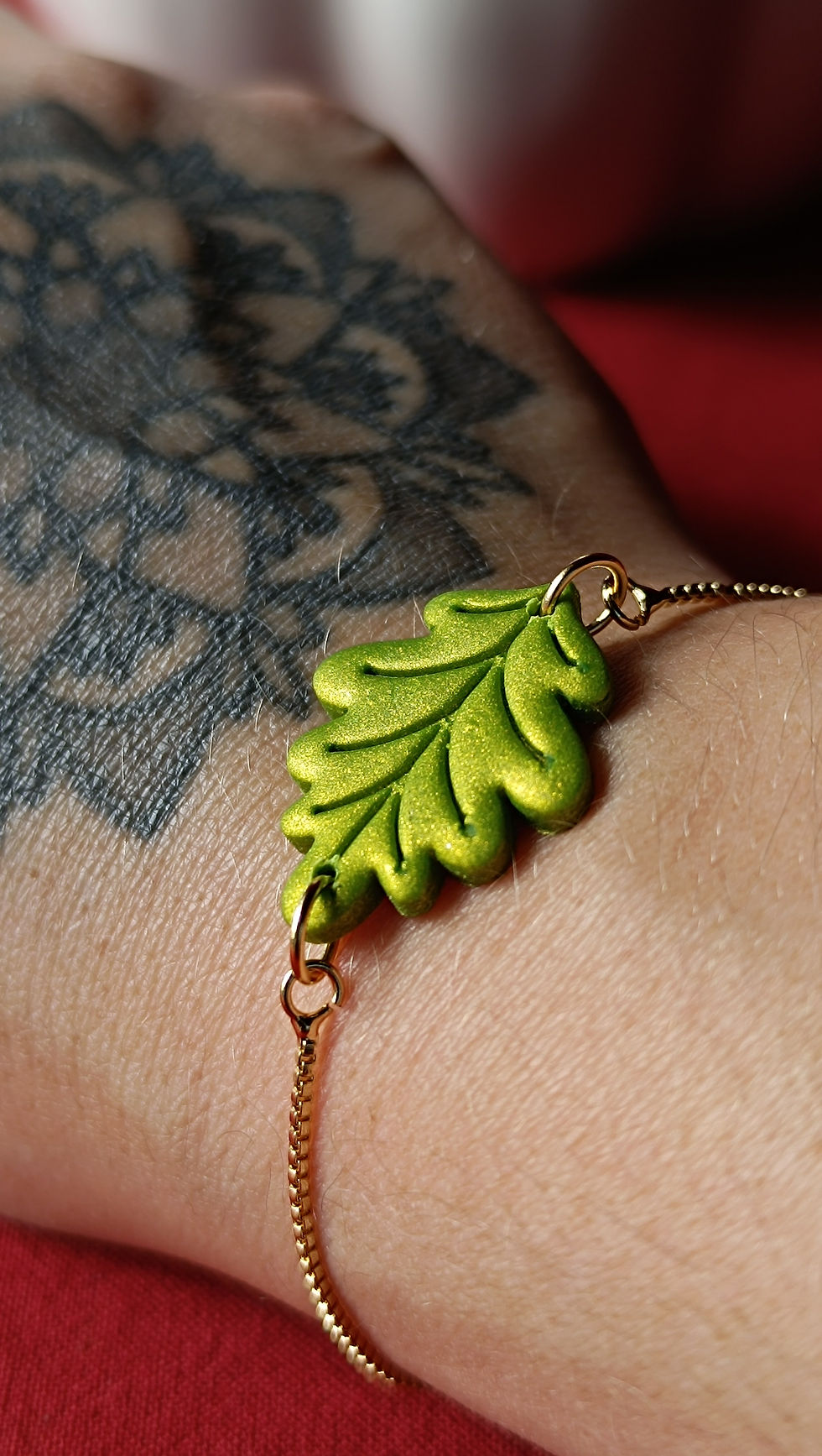 Bracelet réglable Feuille verte irisée
