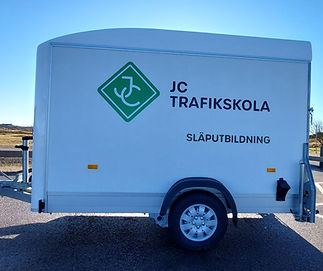 JC Trafikskolas släp till övningskörning