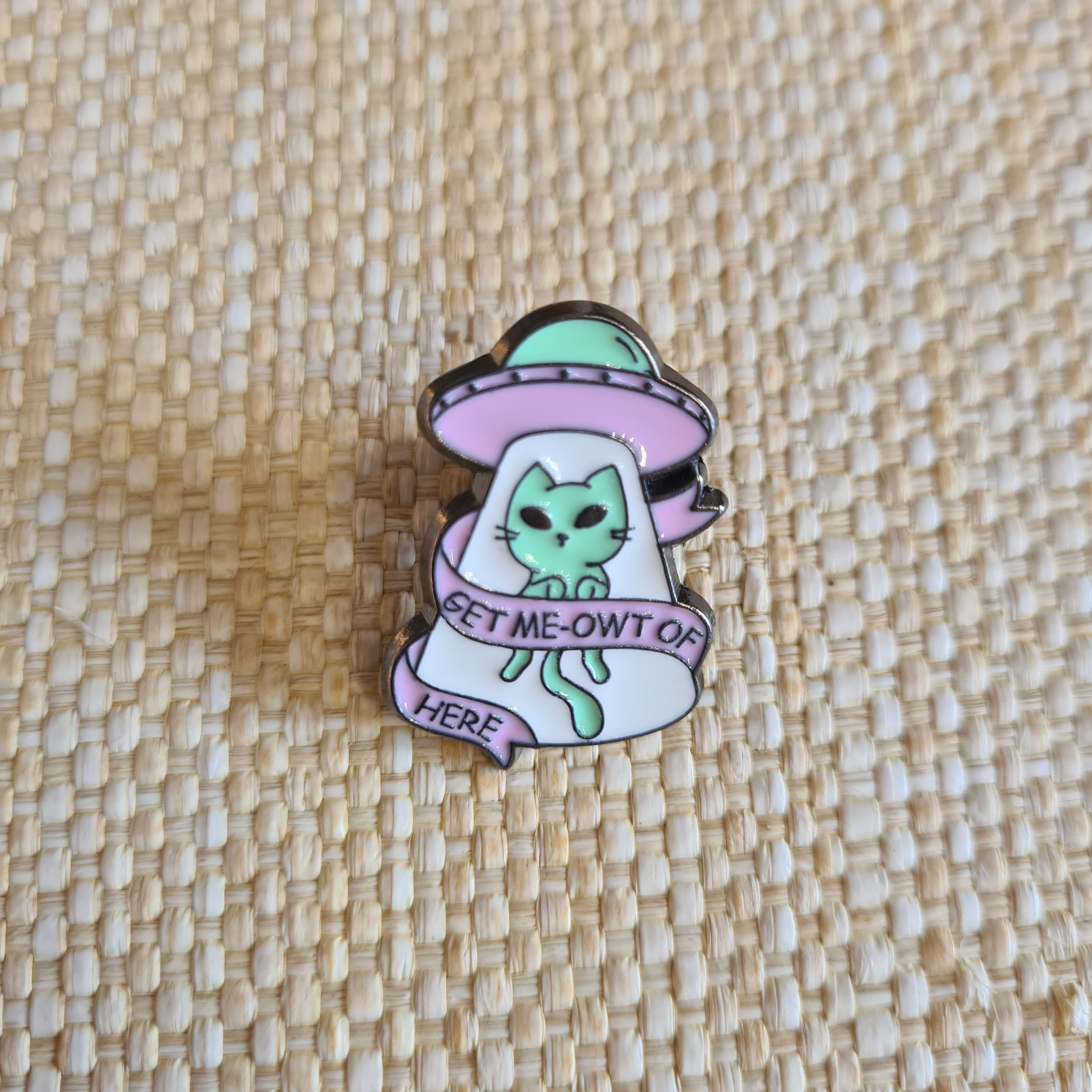 Pin - Gato ET Get Me-Owt of Here
