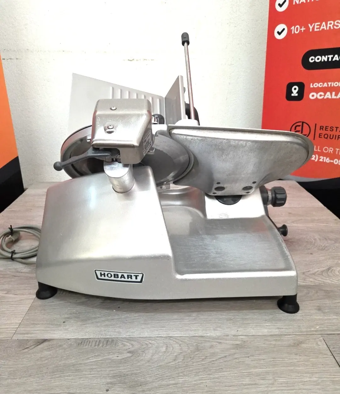 HOBART 2812 Manual Slicer with 12" Blade+Sharpener - 1/2 HP