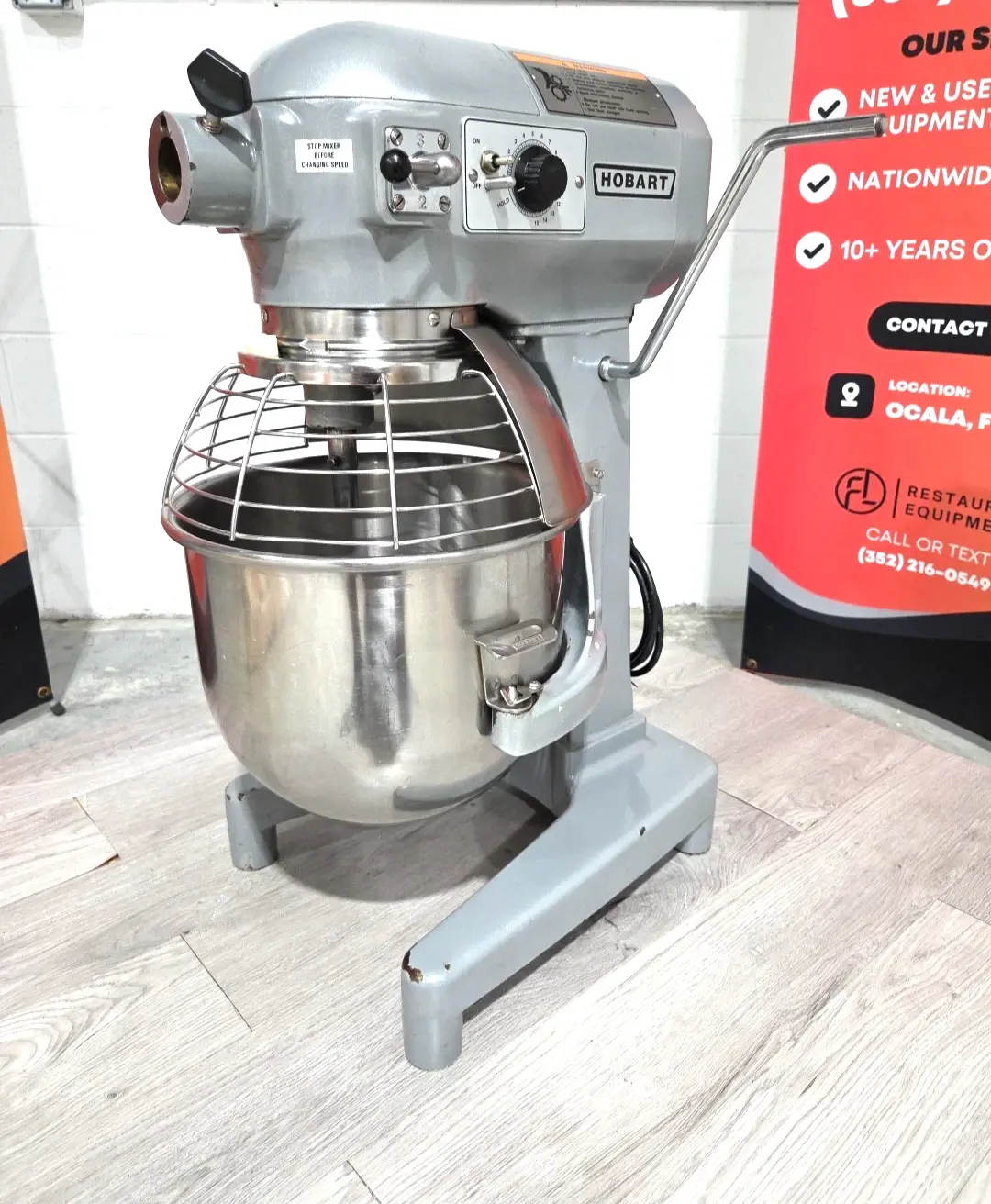 HOBART A200 20QT Mixer W/ Bowl, NEW Hook, Whip, Paddle - 120V