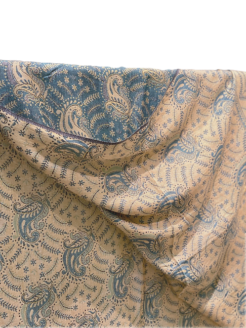 Double-B Viscus Scarf