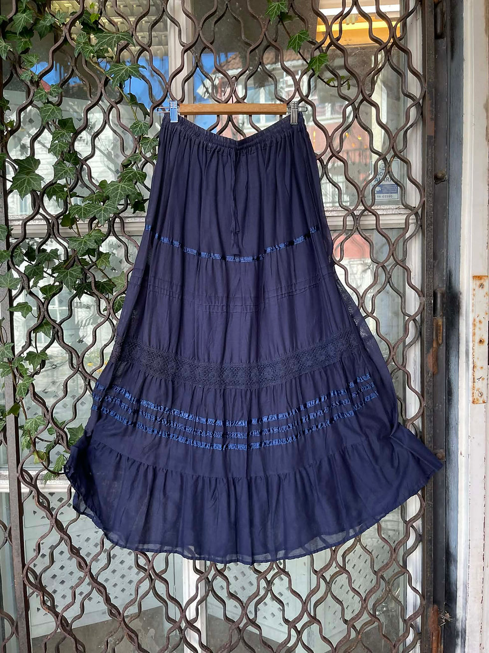 Miniatyrbilde: Dark Blue Cotton Skirt