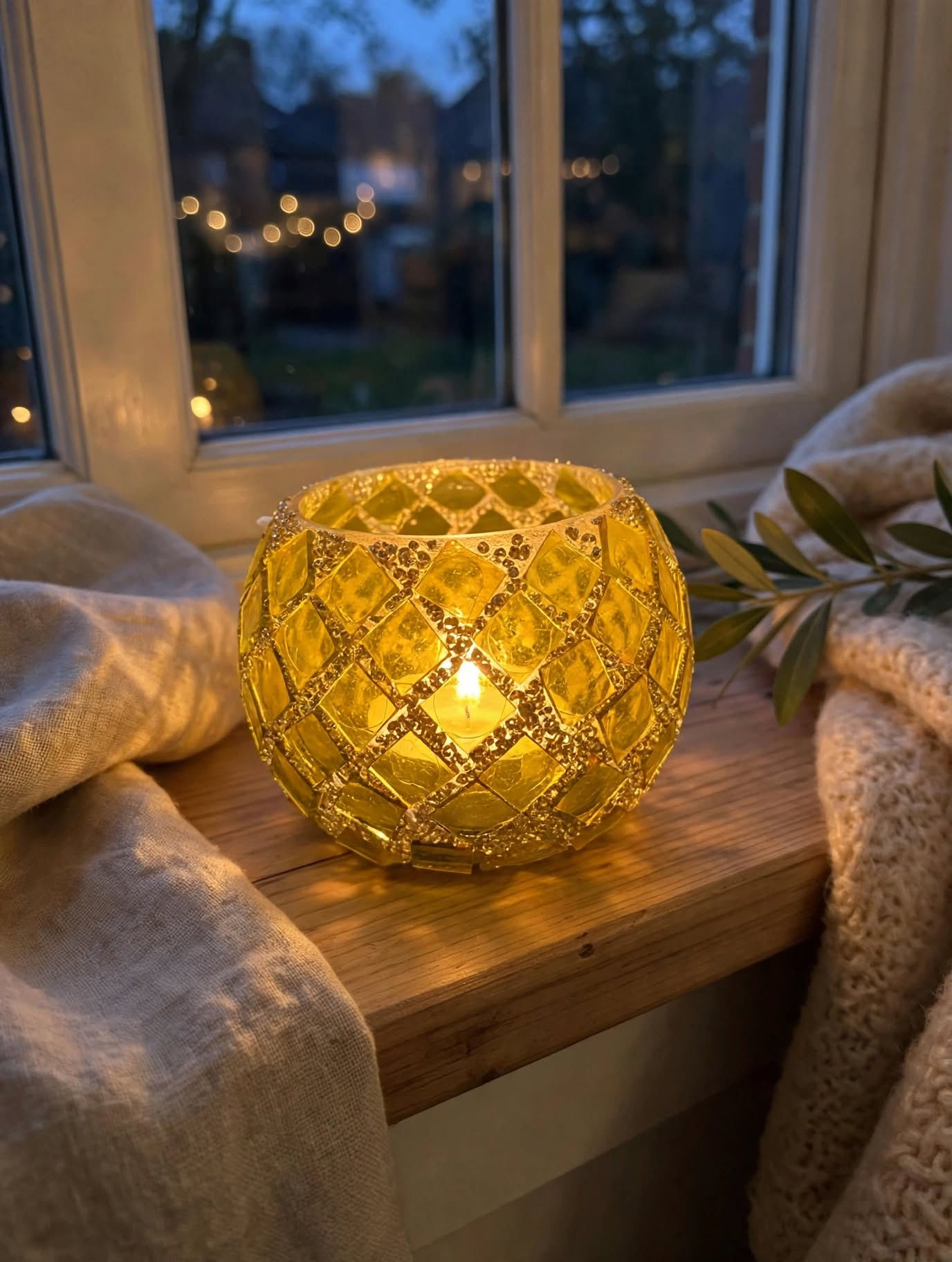 Tea Light Stand - YELLOW