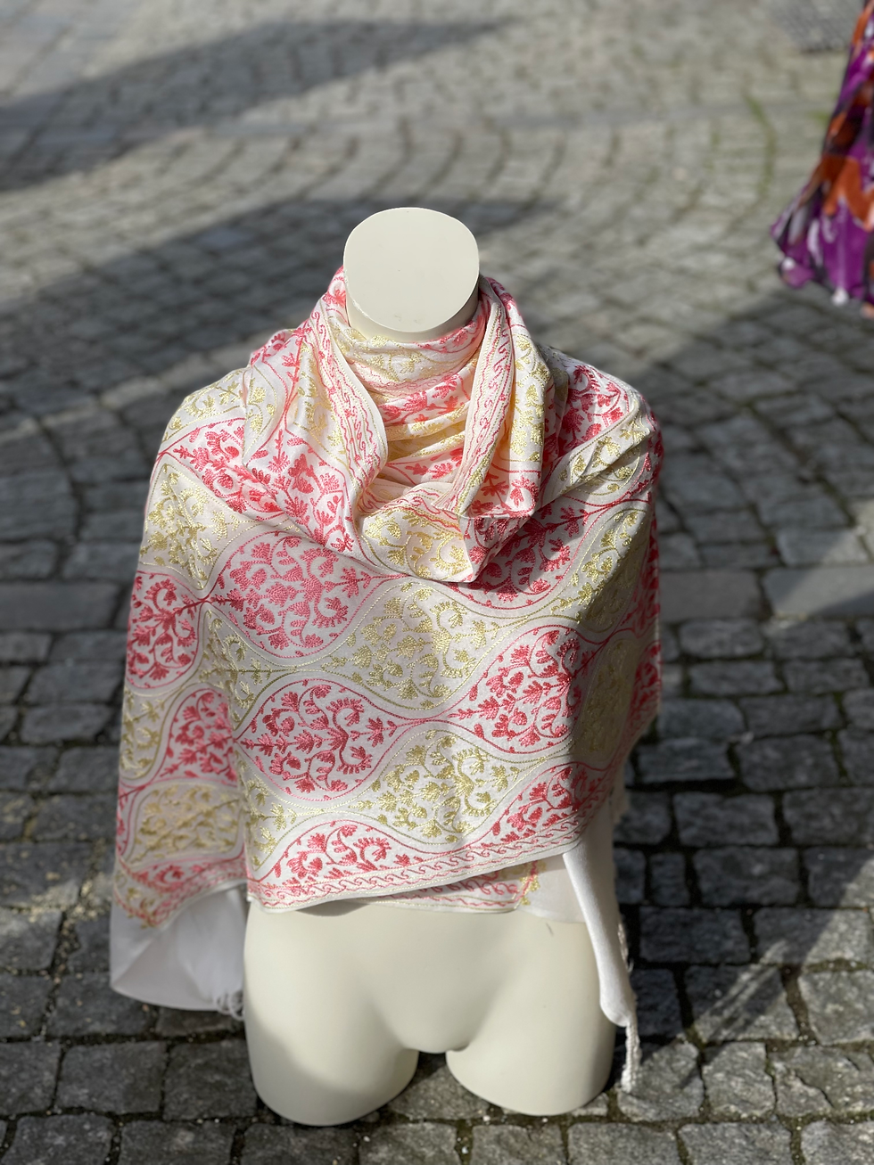 Miniatyrbilde: "Flowers" Shawl baby pink & yellow