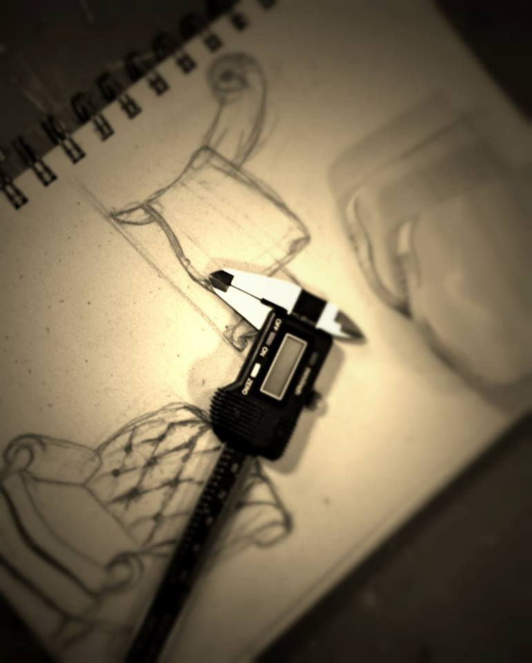 サムネイル： Leather Armchair