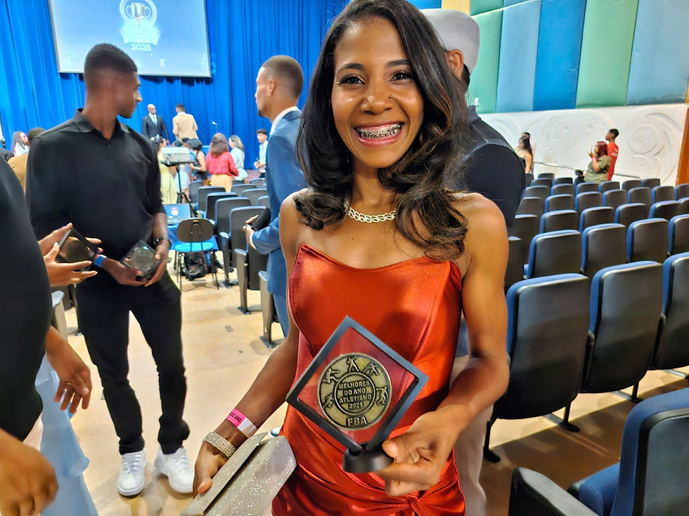 “É uma felicidade que não cabe no peito”: Jeane Barreto vibra com homenagem em Salvador