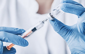 Le Figaro : La famille d'un septuagénaire mort 12 jours après un vaccin Pfizer porte plainte