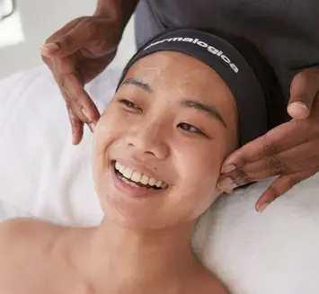 De producten bevatten geen huidirriterende stoffen, zoals parfum, alcoholen, minerale oliën of kleurstoffen. Het pakt alle huidproblemen aan met een doeltreffende werking.