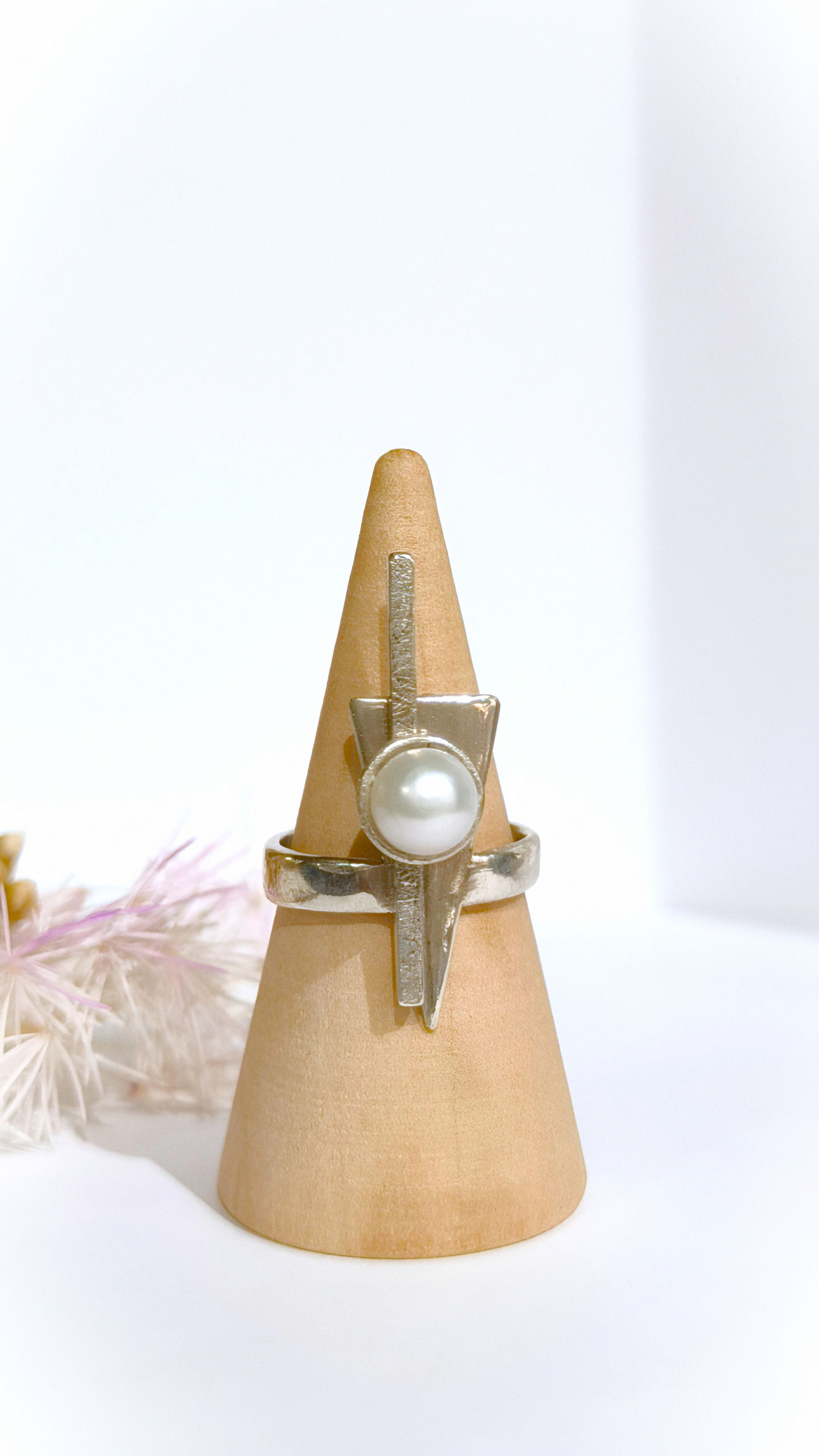 Triyana Pearl Ring