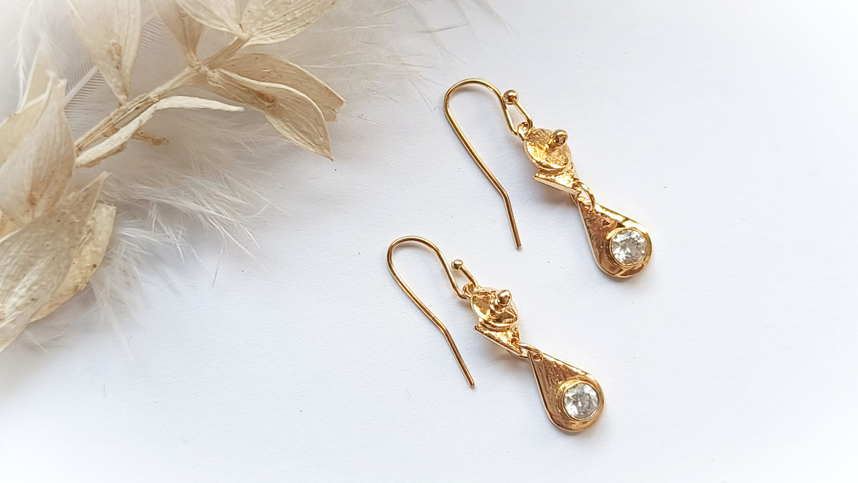 Jala Anaya teardrop Oorhangers