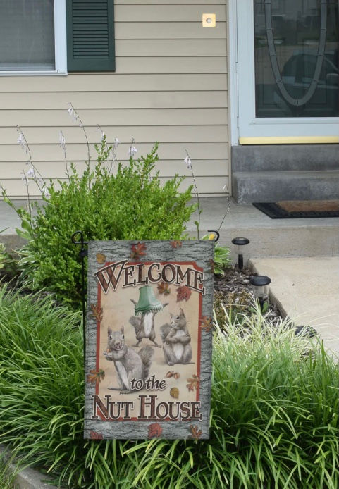 Lawn Yard Decor Double Sided Flag 14-Inch x 22-Inch with Pole - Welcome To the N