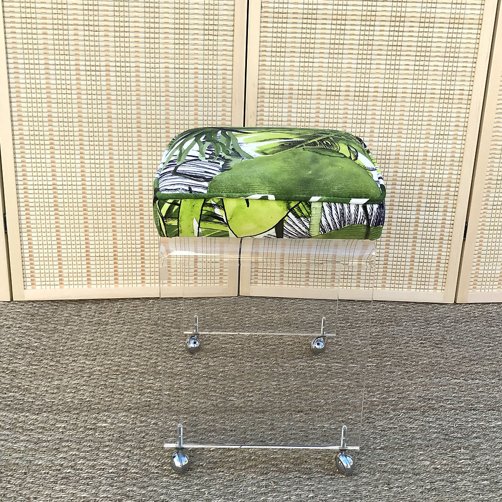 Thumbnail: Zoe stool
