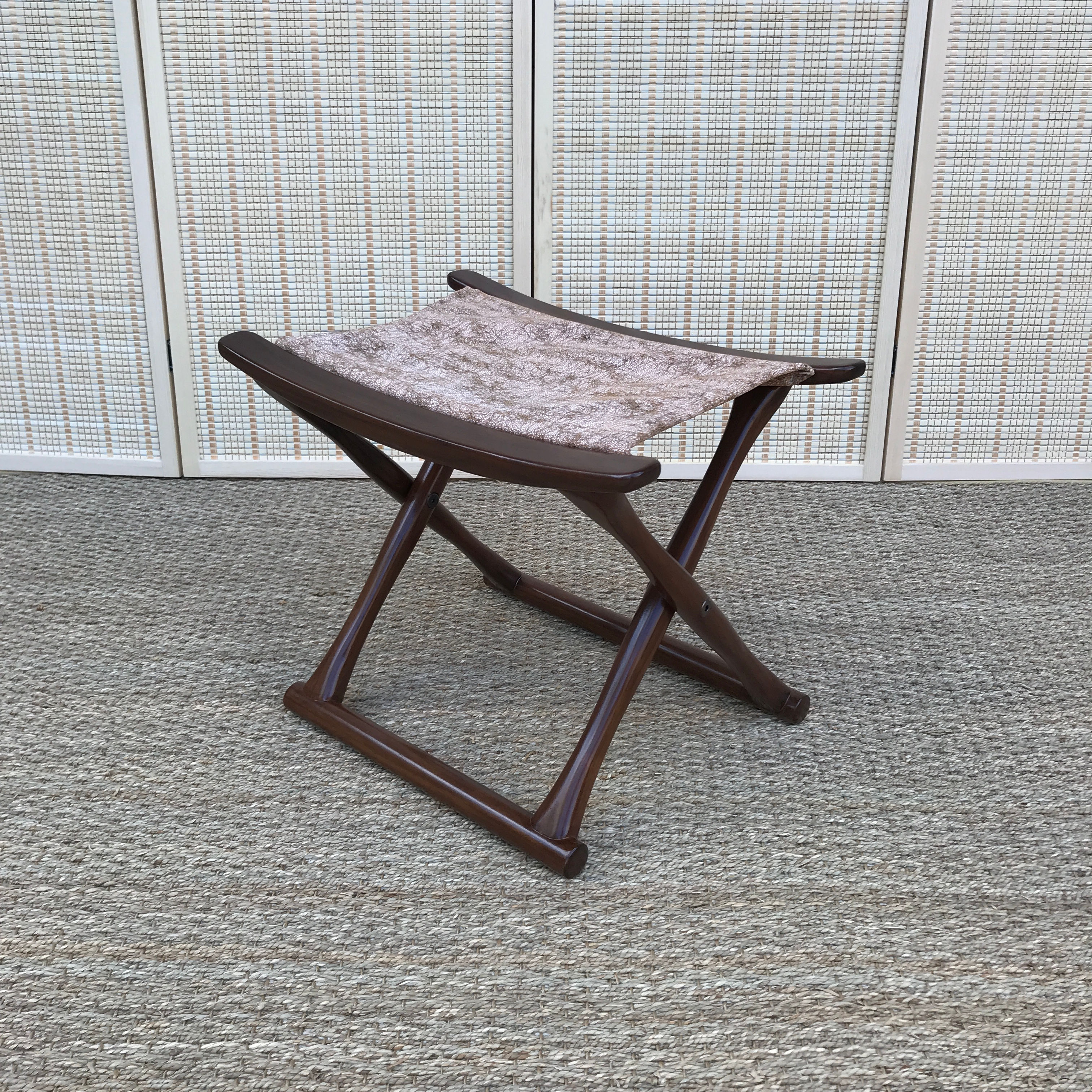 Egyptian stool, snake