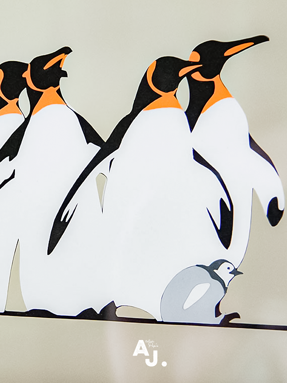 Miniature : Pingouins en papier découpé - kirigami. ©Audrey Jouve