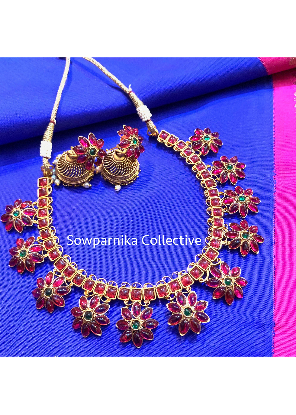 Thumbnail: Simple Kemp Flower Design Necklace with Matching Jhumkas