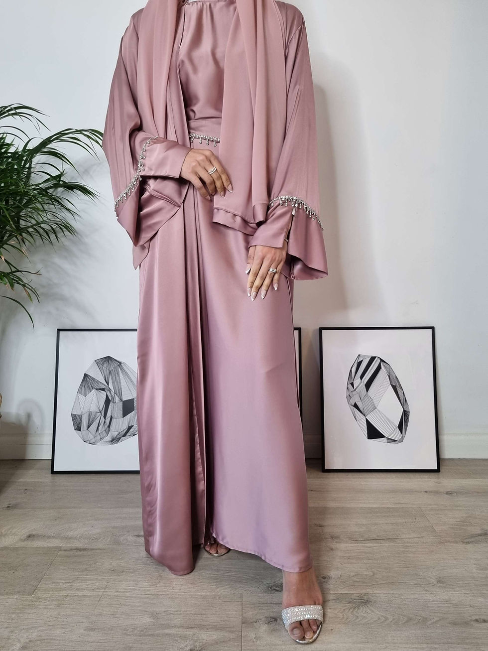 Thumbnail: Elsa 4 Piece Satin Abaya Set 