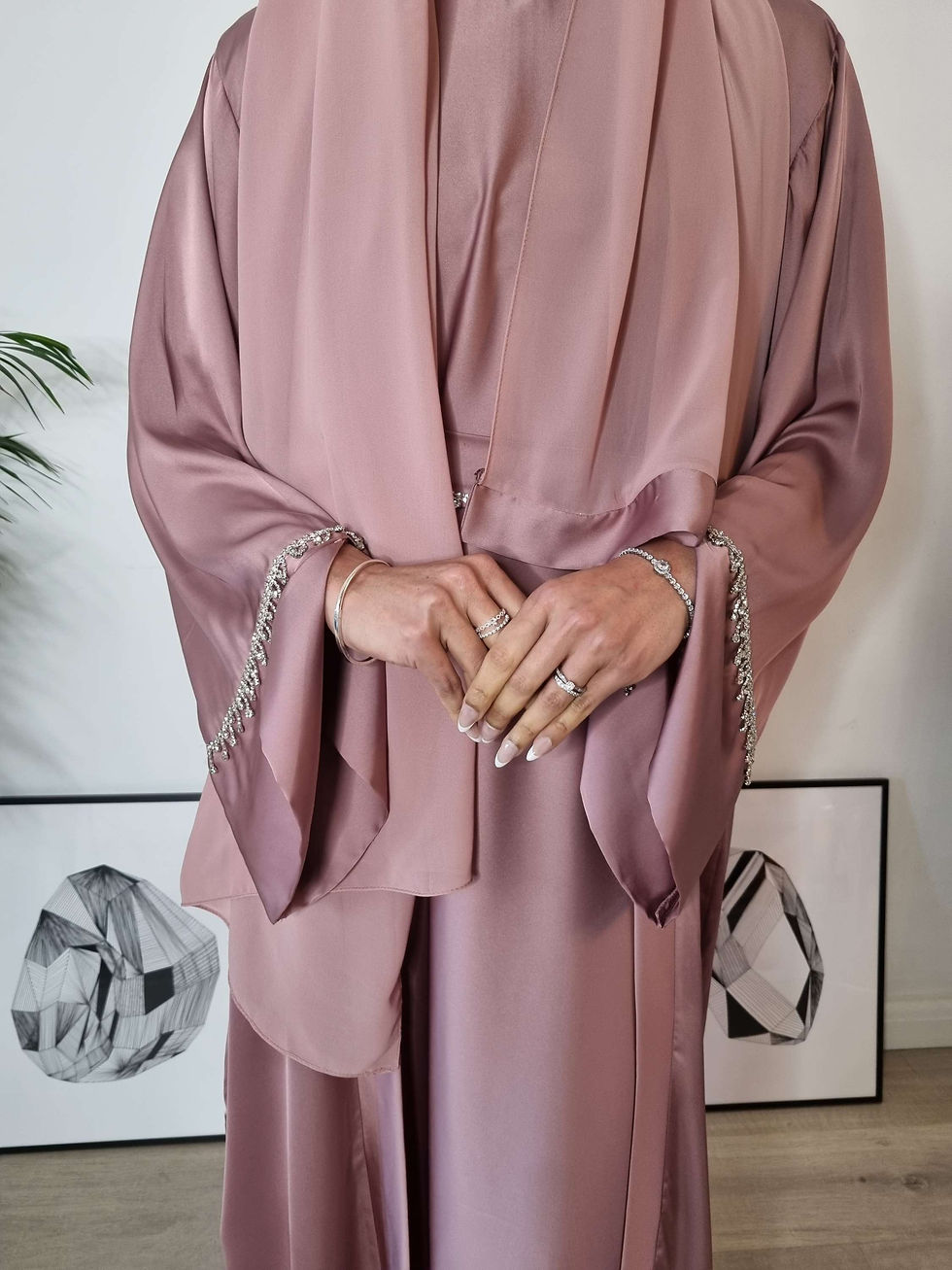 Thumbnail: Elsa 4 Piece Satin Abaya Set 