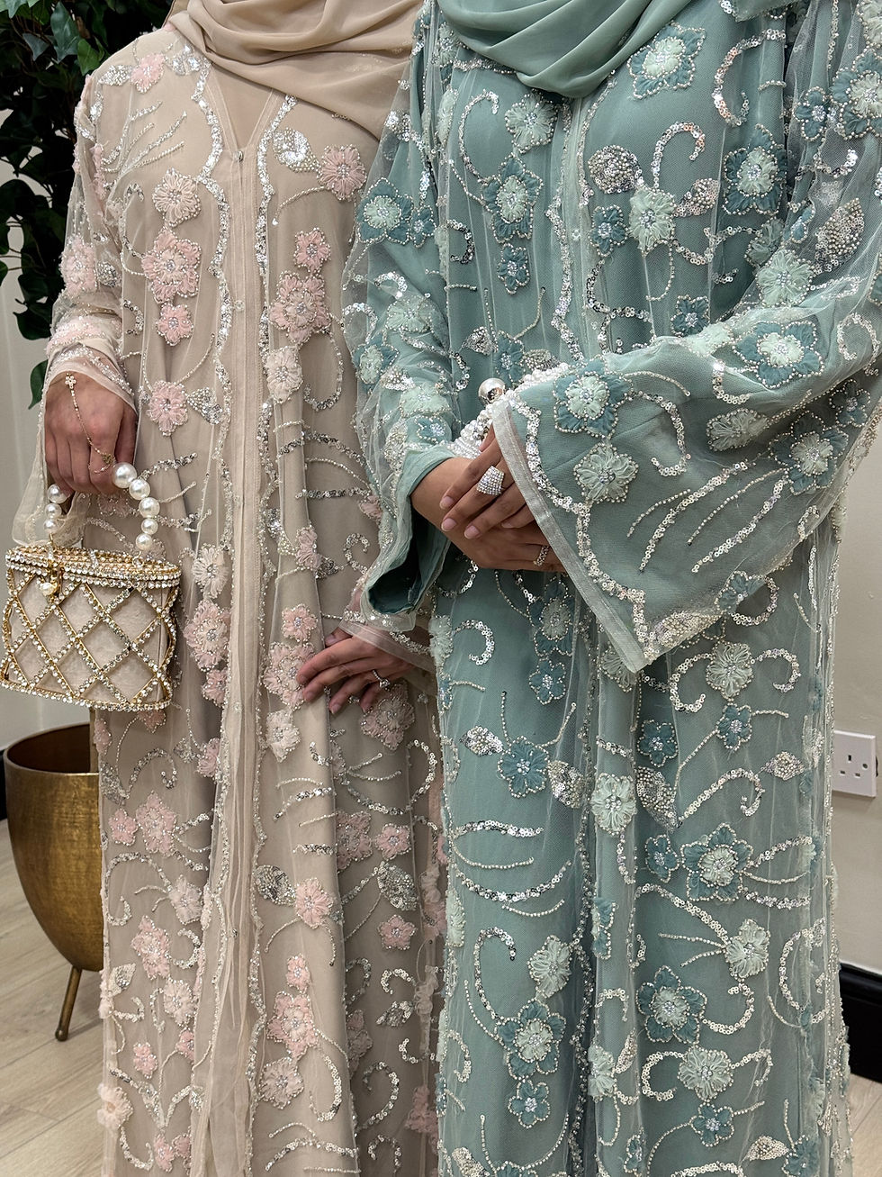 abaya girls