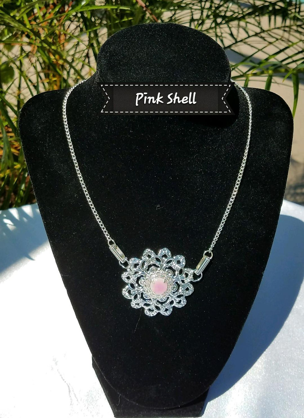 Thumbnail: Transformable Necklace-Medallion Design