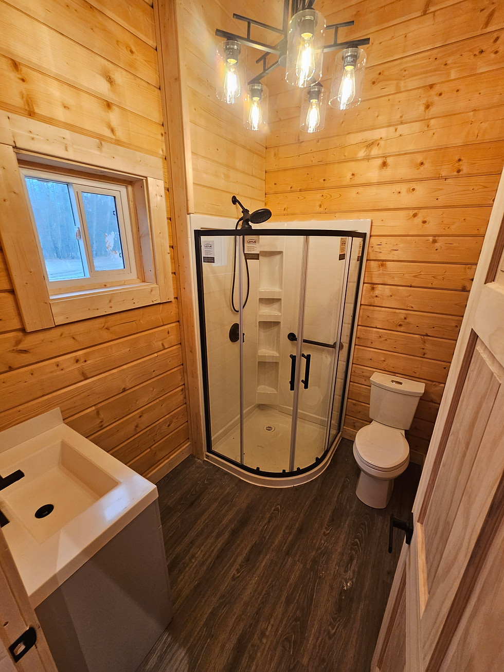 Thumbnail: Pigeon lake Log Cabin