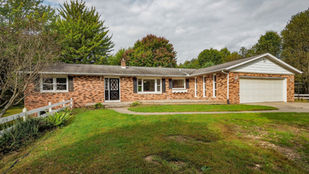 SOLD 84 1st St, Plainwell, MI 49080