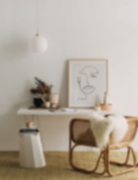 bureau dans les tons beiges