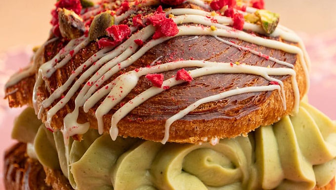 Croissant Roll – Pistachio cream