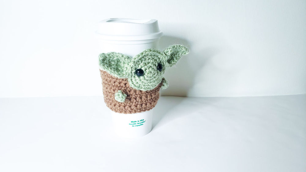 Baby Yoda Coffee Cozy Free Crochet Pattern