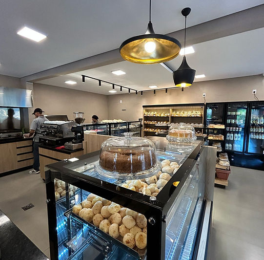 Panificadora Pão Quente e Cia em Ribeirão Preto. Salgados, Almoço, Assados, Pães e Doces