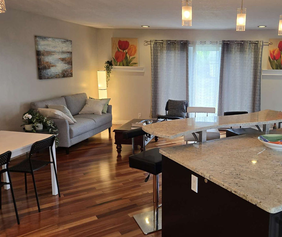furnished contractor housing living room in Thompson