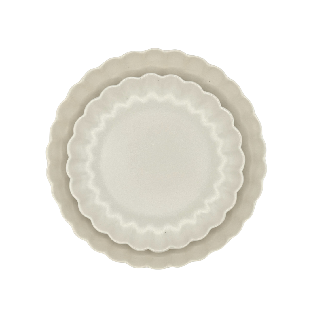 Cream Scallop Dinner Plate
