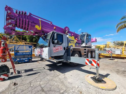 Crane wrap
crane signage
fleet signage
business signage