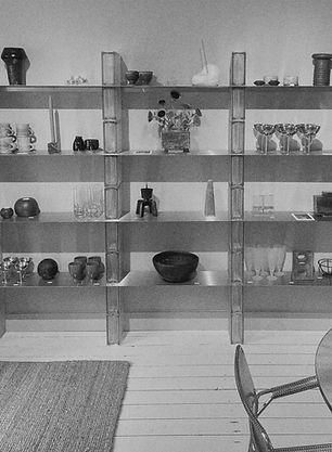 Glass Spine Shelves Studio Alloo