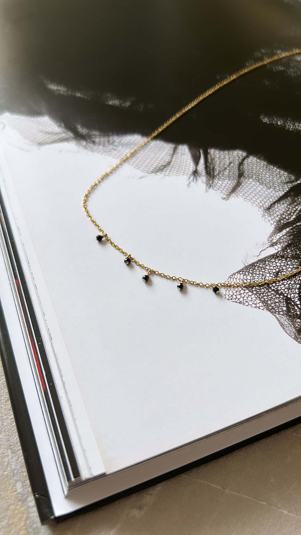 MIA Halskette mit Onyx Edelsteine