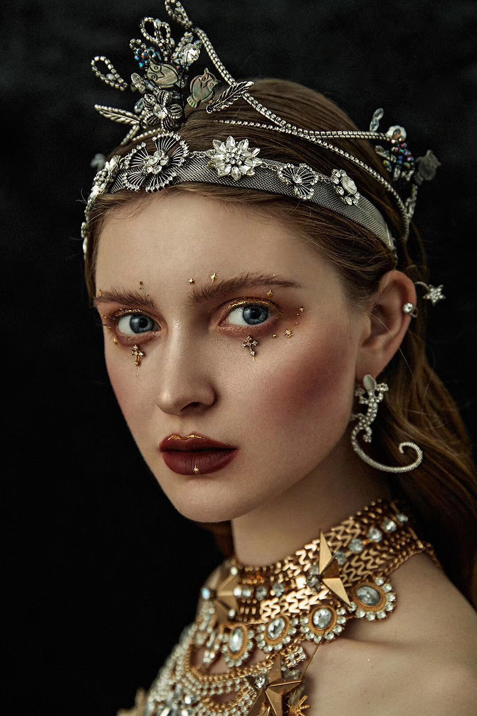 The Era Influenced by Heavily Ornamented Accesories