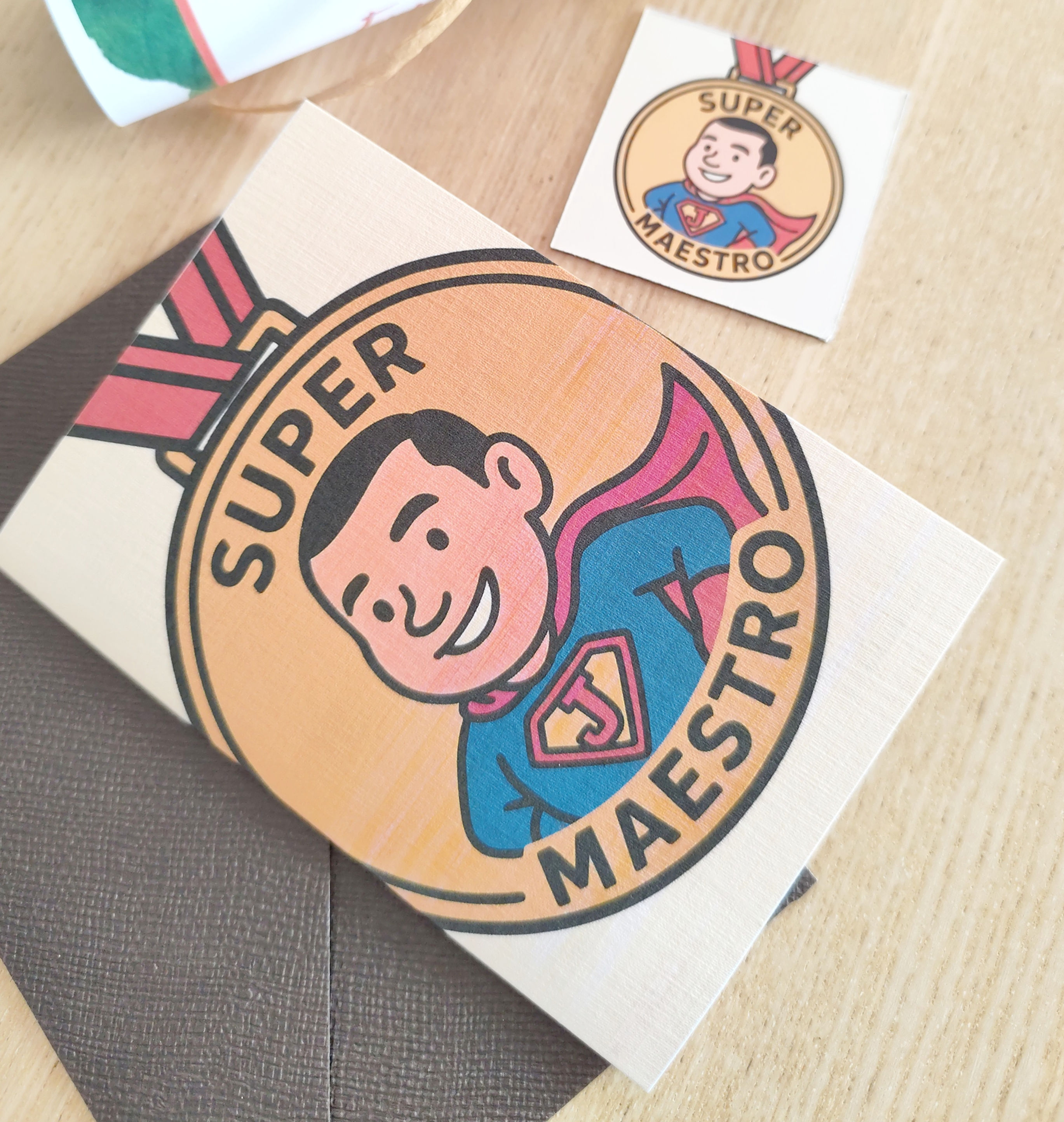 Tarjeta personalizada + imán personalizado