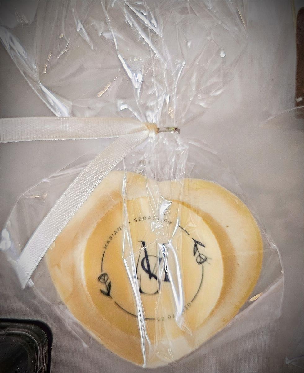 Thumbnail: Wedding Heart Bar