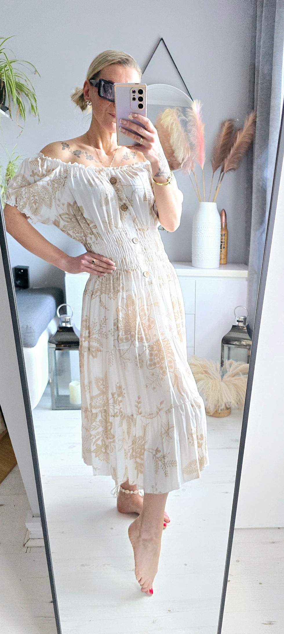 Thumbnail: Off Shoulder Summer Dress- beige 