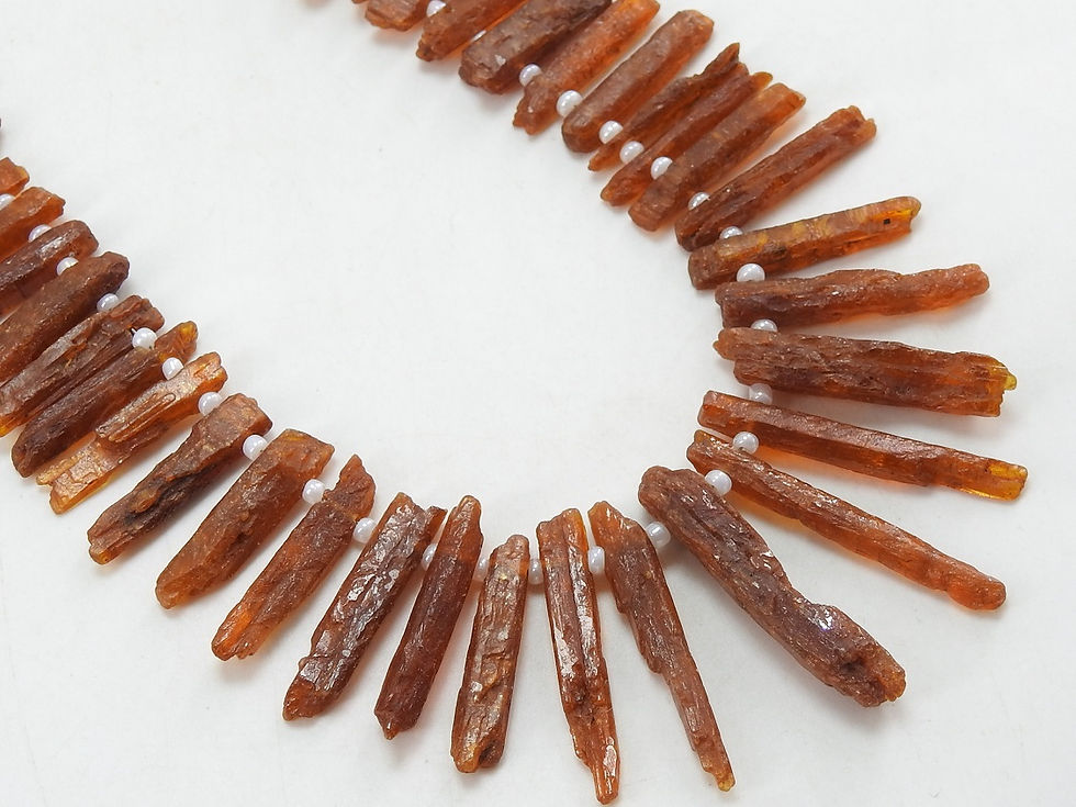 サムネイル： Orange Kyanite Natural Rough Sticks Bead
