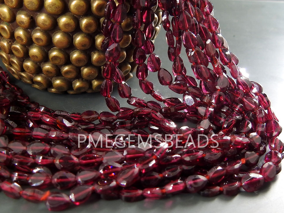 Miniature : Rhodolite Garnet Faceted Kite Shape Beads