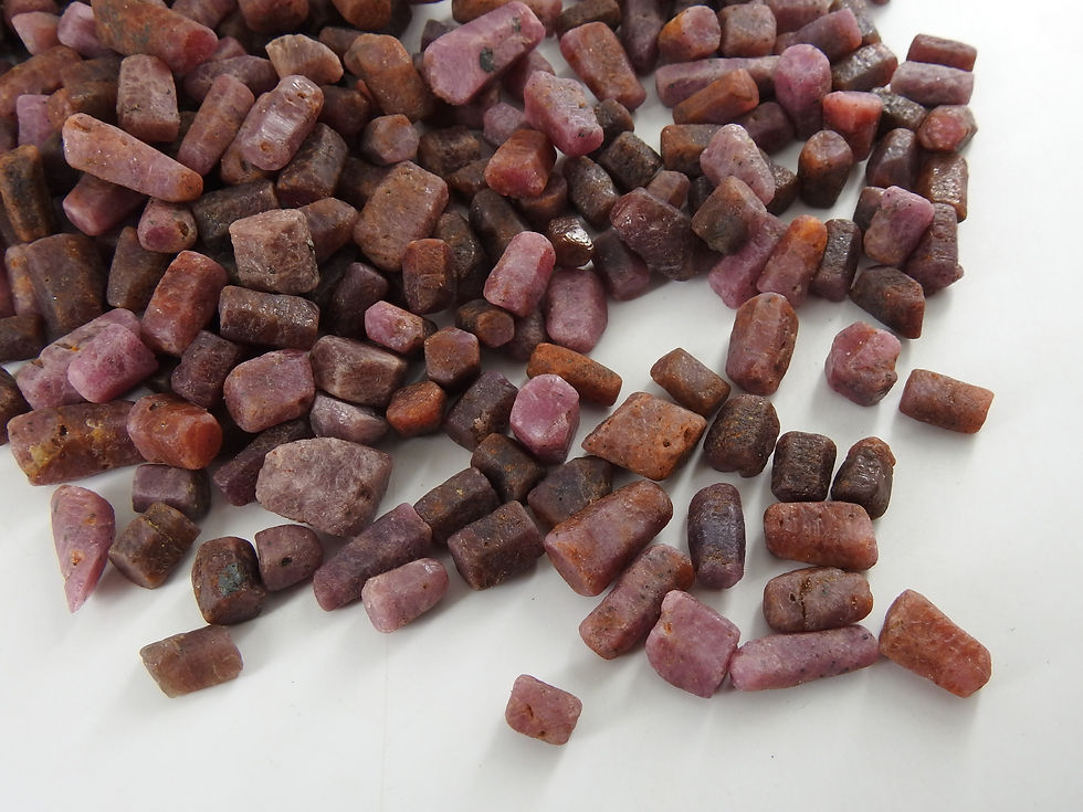 サムネイル： Ruby Natural Crystal Minerals Healing Point Rough