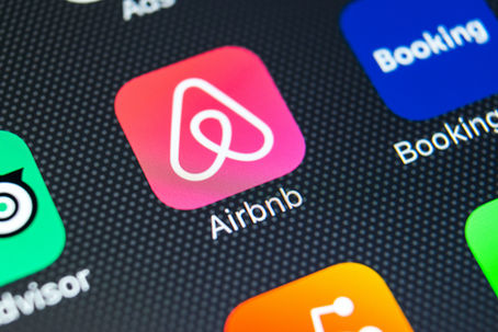 Airbnb capitaliza la nostalgia con oferta inmobiliaria icónica