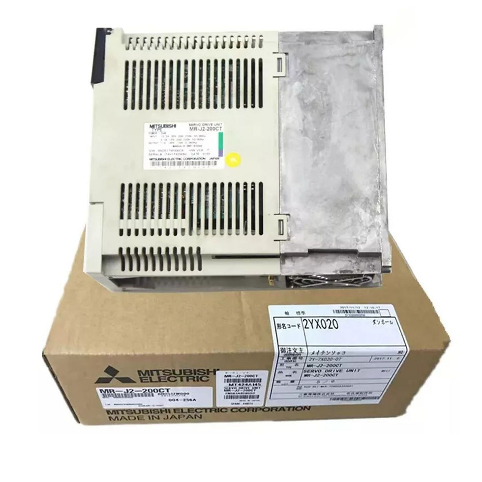 Mitsubishi Servo Sürücü önden görünüm