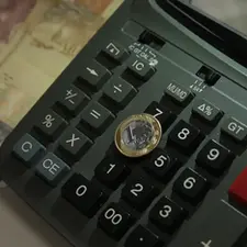 ENDIVIDAMENTO DAS FAMÍLIAS BRASILEIRAS CAI PARA 78,5% EM JULHO